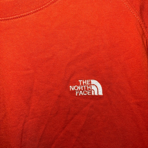 The North Face - Outdoor Basic Men’s Orange Sunriser Short Sleeve Tee in Size XL - Picture 3 of 11